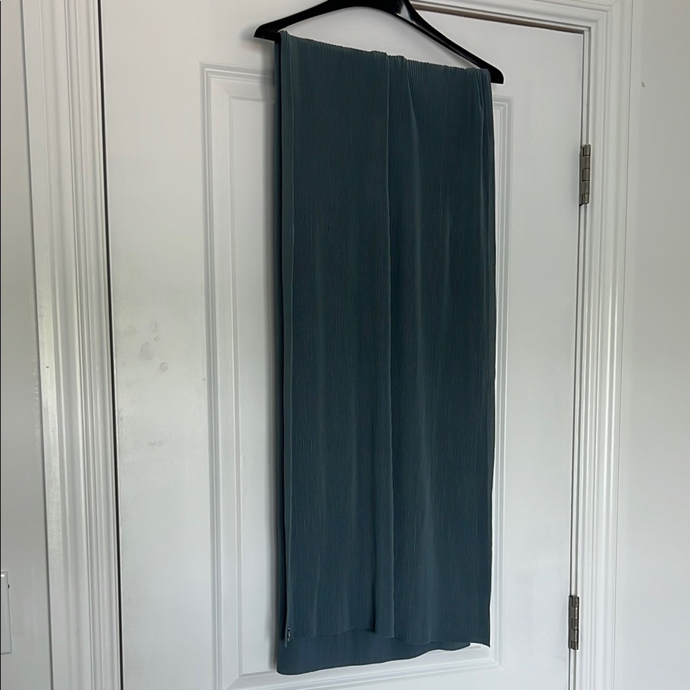STEEL BLUE PLEATED HIJAB SCARF SHAWL